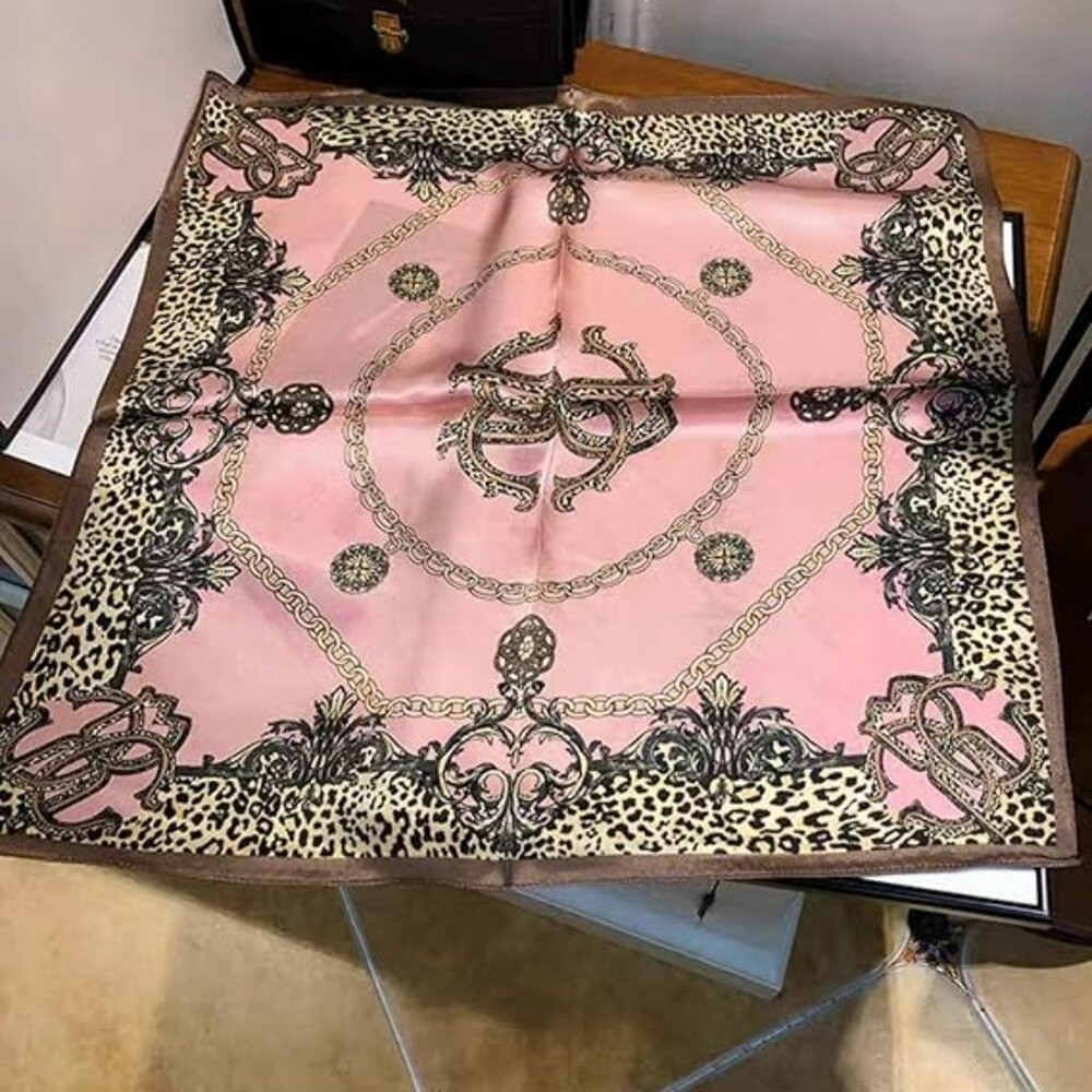 Beautiful‎ 100% Silk Scarf Leopard Pink Pattern - Picture 4 of 4